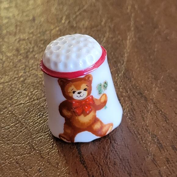 Vintage Reutter Stamped Germany Thimble Porcelain Teddy Bear - Picture 9 of 11